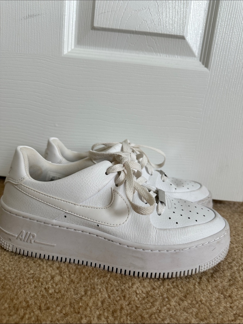 Air Force 1 Nike White Low-Top Platform Sneakers